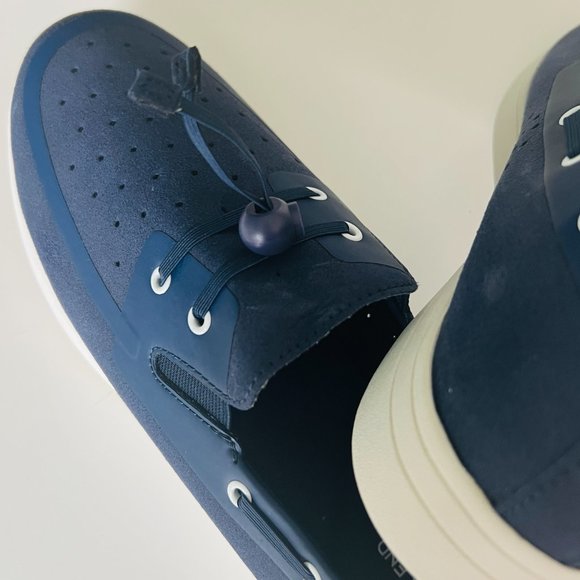 LAND'S END Women's "Regiment" Slip-On Boat Shoes NWOT 9 1/2 B - Picture 4 of 10